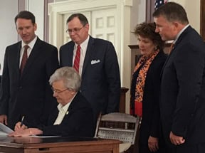 Alabama: HB261 to provide financial relief from student loans